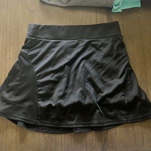 Black Skort